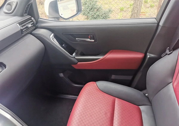 Toyota Land Cruiser cena 696468 przebieg: 1000, rok produkcji 2023 z Warszawa małe 326